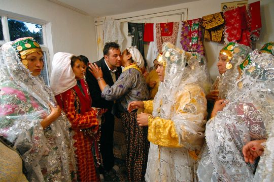 Foto: Osman Ürper, Hoşgeldin Tebriği - Mehmetalan Köyü, Zeytinli - Balıkesir