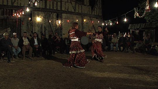 Anadolu'nun Kayıp Şarkıları / Lost Songs of Anatolia; Yönetmen ve Yapımcı: Nezih Ünen; Görüntü Yönetmenleri: Aras Demiray, Behiç Gülsaçan; Türkiye, 2008, 94' (DigiBeta ve DVD), 97' (35mm), Hdv ve Dv, 35mm (renkli), DigiBeta (renkli); Türkçe ve şarkı sözlerinde çeşitli diller (İngilizce altyazılı)