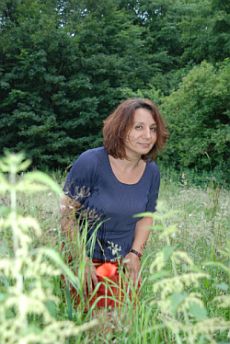 emine-yavuz-sis-perde