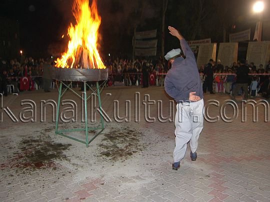 sinsin_oyunu-halil-atilgan-tarsusta-folklor-arastirmalari