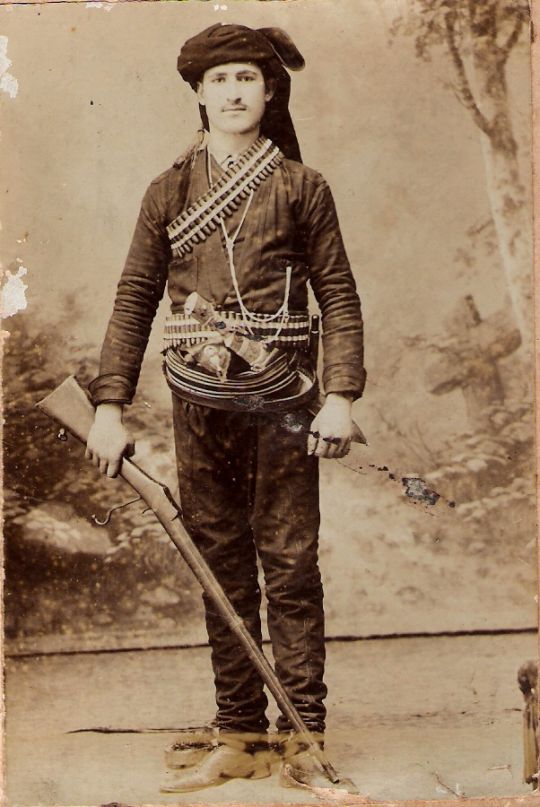 Isaac-Nessim-Benshoham-1906