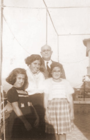 © Roz Kohen - Rafael Benshoam'ın evi; Büyükada, 12 ekim 1957