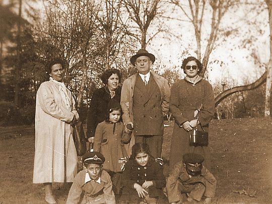 © Roz Kohen - Beykoz, 12.12.1954