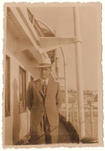 Isak-Kohen-Buyukada-vapurunda-4-haziran-1939