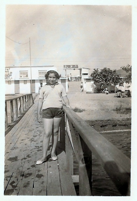 © Roz Kohen - İdealtepe, 27 ağustos 1960
