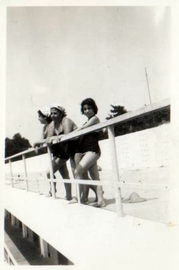 © Roz Kohen - Ataköy, 1962