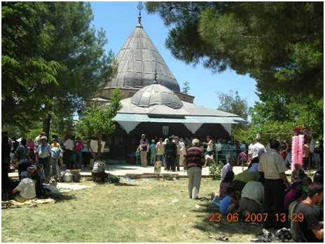 Resim 1 : Abdal Musa Türbesi / Tekke Köyü-Elmalı [Foto: Sabri Çakır]